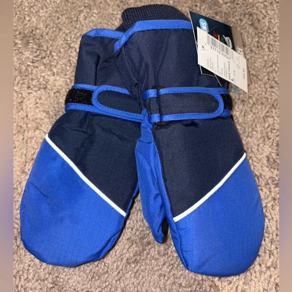 The Children's Place Blue and Black Mittens
